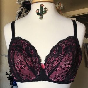 Victoria’s Secret 36DD Pink Lace Bra